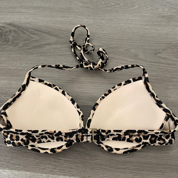 Cheetah bathing suit top - Picture 2 of 2